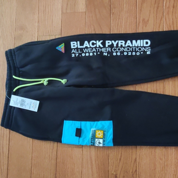 Cute boys sweatpants - Picture 2 of 4